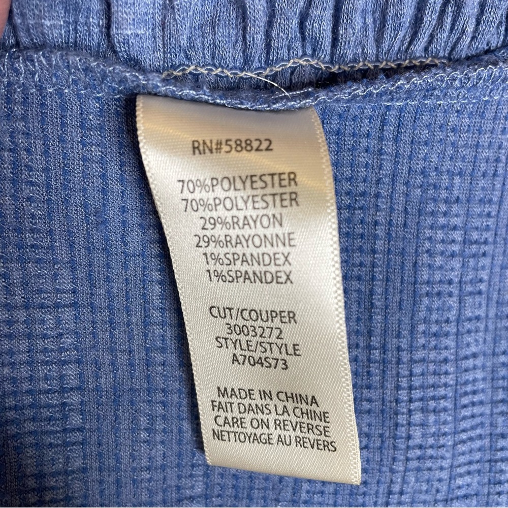 Max Studio Blue Smocked Sleeveless Top - Picture 6 of 7